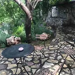別荘 Theisoa.old Little House In The Garden . Andritsaina.