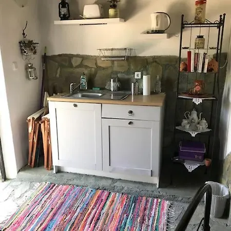 Theisoa.old Little House In The Garden . Andritsaina. Andrítsaina