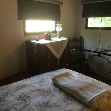 Theisoa.old Little House In The Garden . Andritsaina. Tatil Evi Andritsaina