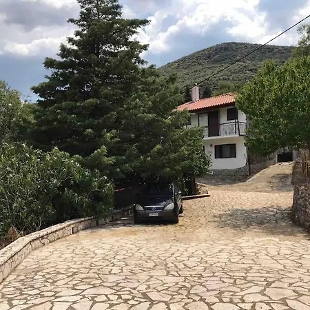 Semesterbostad Theisoa.old Little House In The Garden . Andritsaina.