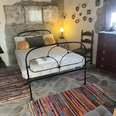 Theisoa.old Little House In The Garden . Andritsaina. Semesterbostad