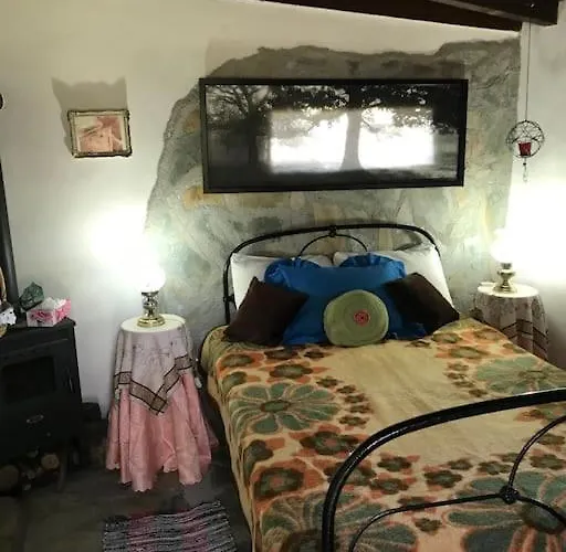 Theisoa.old Little House In The Garden . Andritsaina. * アンドリツェナ