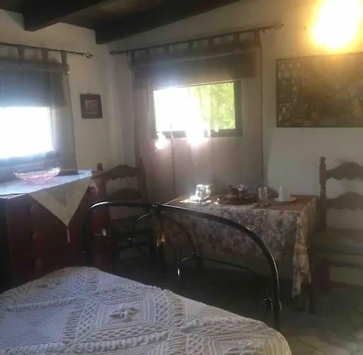 Theisoa.old Little House In The Garden . Andritsaina. * 안드리차이나