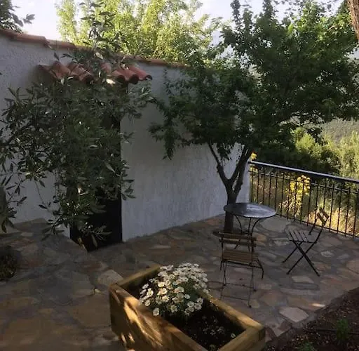 Theisoa.old Little House In The Garden . Andritsaina.