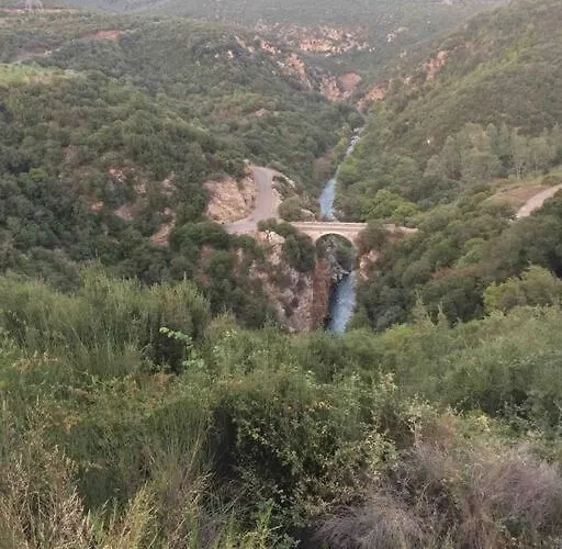 Theisoa.old Little House In The Garden . Andritsaina. 別荘