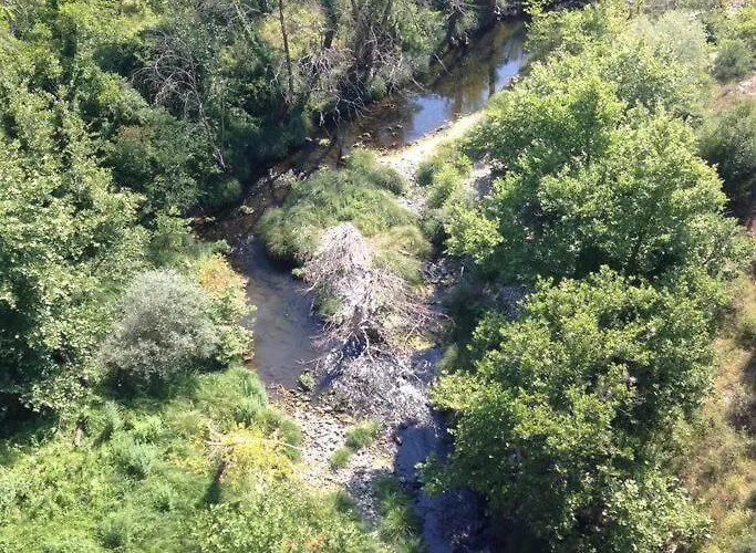 Theisoa.old Little House In The Garden . Andritsaina. 別荘 アンドリツェナ